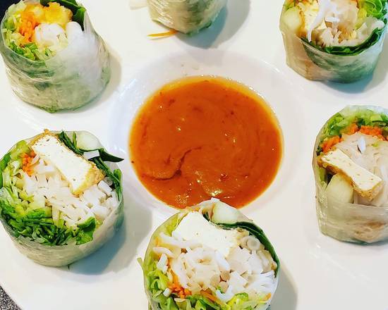 Order Vegetarian Fresh Roll food online from Bangkok Fusion Café store, Saint Petersburg on bringmethat.com