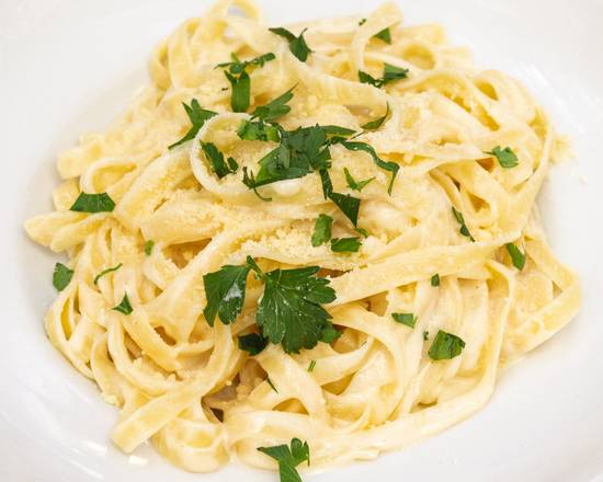 Order Fettuccine Alfredo food online from Perricone's Marketplace store, Miami on bringmethat.com