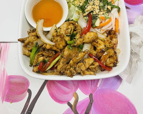 Order B12. Lemongrass Shrimp and Chicken food online from Pho Binh Minh store, Maple Valley on bringmethat.com
