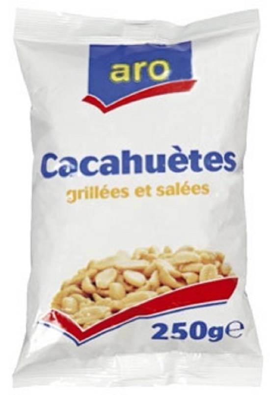 Cacahuètes grillées et salées