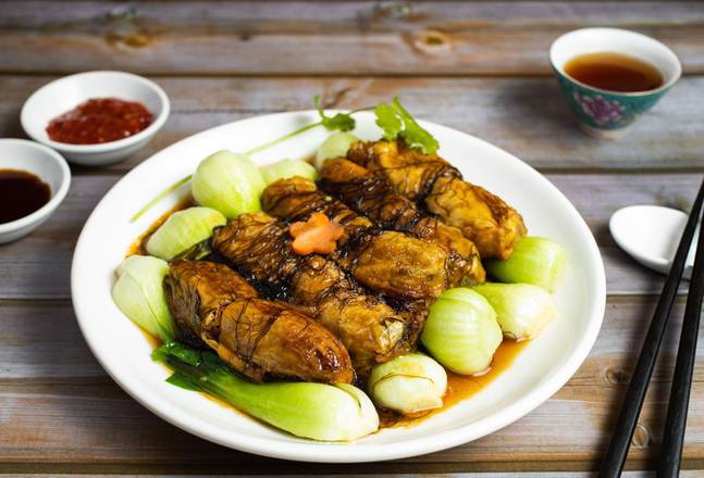 Order Bean Curd Rolls with Vegetables food online from Enjoy Vegetarian Restaurant store, San Francisco on bringmethat.com