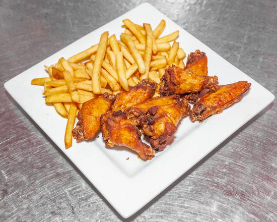 Order Chicken Wings solo food online from La Granja store, Winter Park on bringmethat.com