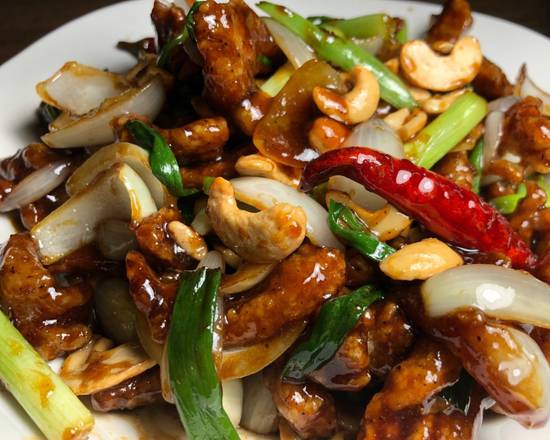 Order Chili Cashew Nut food online from Red basil thai kitchen store, Long Island City on bringmethat.com