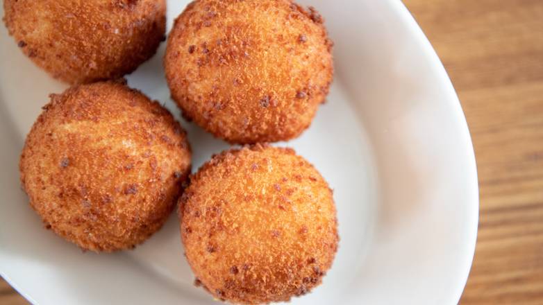 Order Papas Rellenas food online from Versailles store, Encino on bringmethat.com