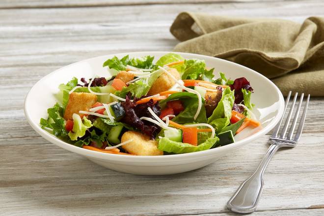 Order House Salad food online from BJ's Restaurant & Brewhouse store, Pensacola on bringmethat.com
