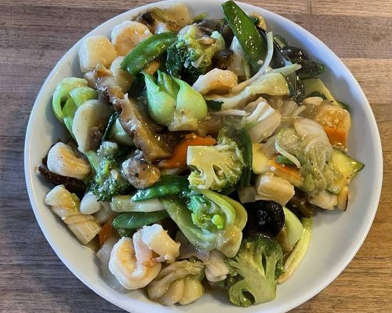 Order Mixed Seafood food online from House of joy store, La Crescenta on bringmethat.com