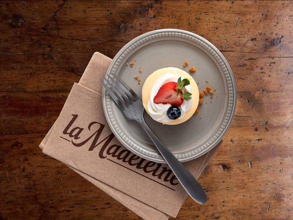 Order Berries & Cream Individual Cheesecake  food online from La Madeleine Country French Cafe store, Harahan on bringmethat.com