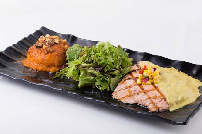 Order Grilled Salmon Entree food online from F2o Fresh to Order store, Johns Creek on bringmethat.com