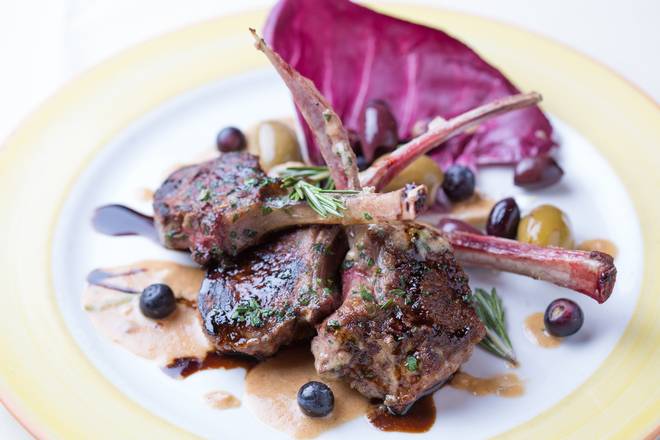 Order Colorado Baby Lamb Chops food online from Caffe Abbracci store, Miami on bringmethat.com