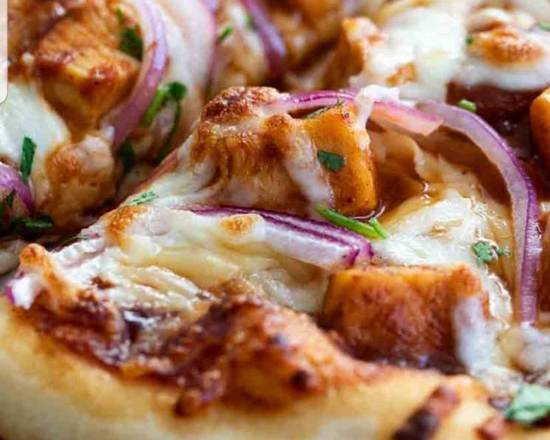 Order BBQ Chicken Pizza food online from Mama Mia Italian Cuisine store, Knoxville on bringmethat.com