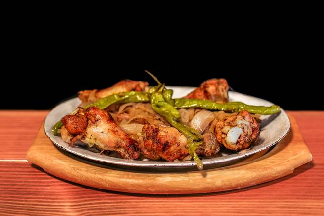 Order Tommy's Coal Oven Roasted Wings food online from Tommy's Tavern + Tap store, Staten Island on bringmethat.com