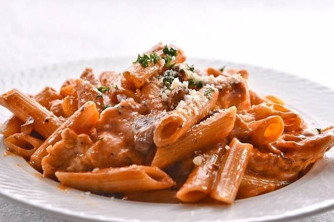Order Chicken Brunello Pasta food online from Freddy's Pasta and Pizza store, Gaithersburg on bringmethat.com