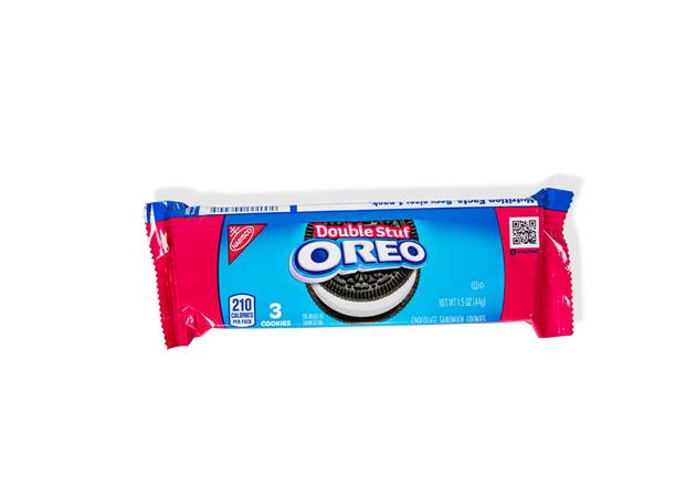 Order Oreo Double Stuff 1.5 oz food online from Wawa store, Downingtown on bringmethat.com