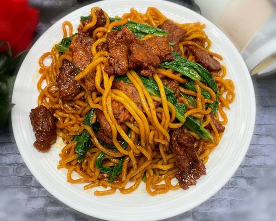 Order  沙茶牛肉炒面 Satay Beef Chow Mien food online from Fashion Wok store, Sunnyvale on bringmethat.com