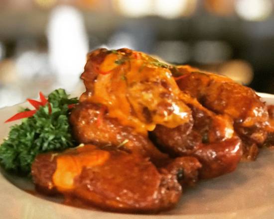 Order Thai Curry Wings food online from Thai Place Restaurant store, Winter Park on bringmethat.com
