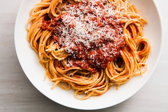 Order Spaghetti food online from Jr's Fish & Chicken - Riverdale store, Memphis on bringmethat.com
