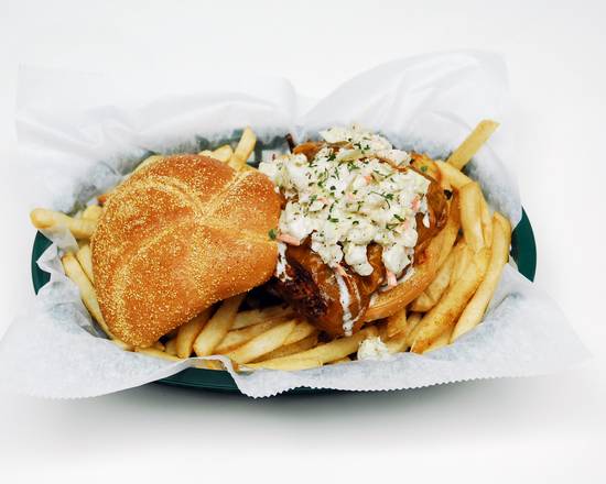 Order Pulled Pork Sandwich food online from Sports Grill South store, Miami on bringmethat.com