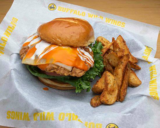 Order Buffalo Ranch Chicken Sandwich food online from Buffalo Wild Wings store, Pasadena on bringmethat.com