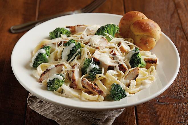 Order Grilled Chicken Alfredo food online from Bj Restaurant & Brewhouse store, Westminster on bringmethat.com