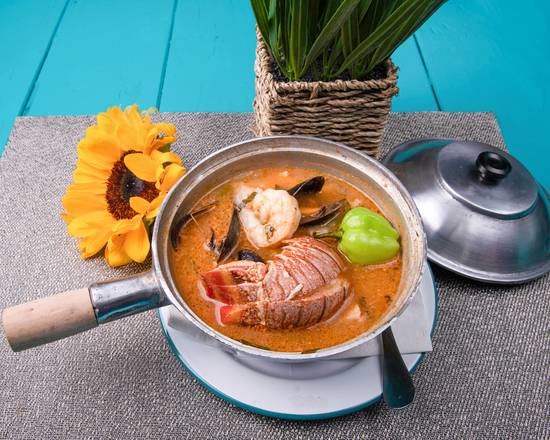 Order Stella's Sea Food Pot food online from Stella's store, New York on bringmethat.com