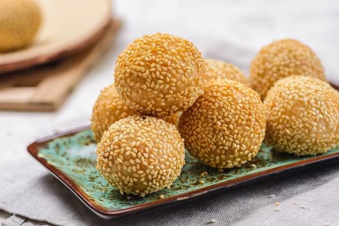 Order Sweet Sesame Balls (10) food online from Tom's 2 Kitchen store, Hicksville on bringmethat.com