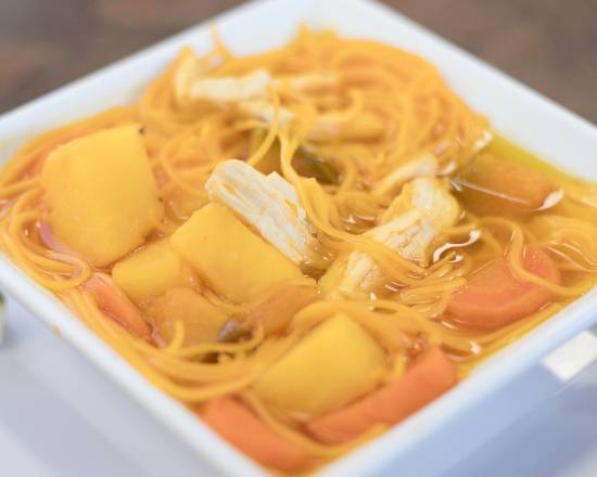 Order Homemade Chicken Soup food online from Cubavana Cafe Restaurant store, Cutler Bay on bringmethat.com