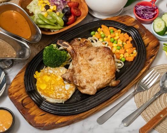 公牛隊牛排館潮州店