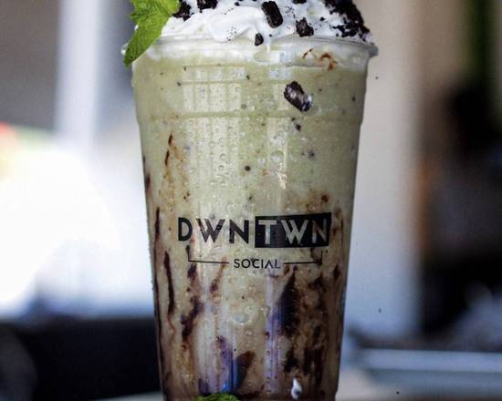 Order Thin Mint Shake (16 oz) food online from Dwntwn Social store, Tampa on bringmethat.com