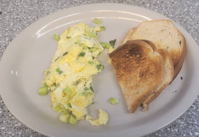 Order #4 Scrambled Eggs food online from Fleetwood diner store, Ann Arbor on bringmethat.com