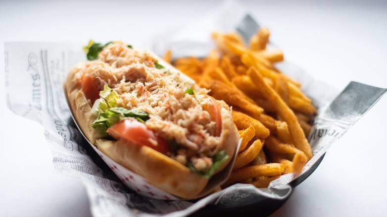 Order Crabmeat Roll food online from Hook & Reel Cajun Seafood store, Killeen on bringmethat.com