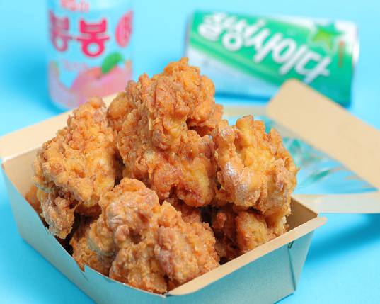 本場韓国クリスピーチキン専門店 Korea Crispy Chicken 한국 크리스피 치킨 전문점の出前 宅配 テイクアウトメニュー ウーバーイーツ