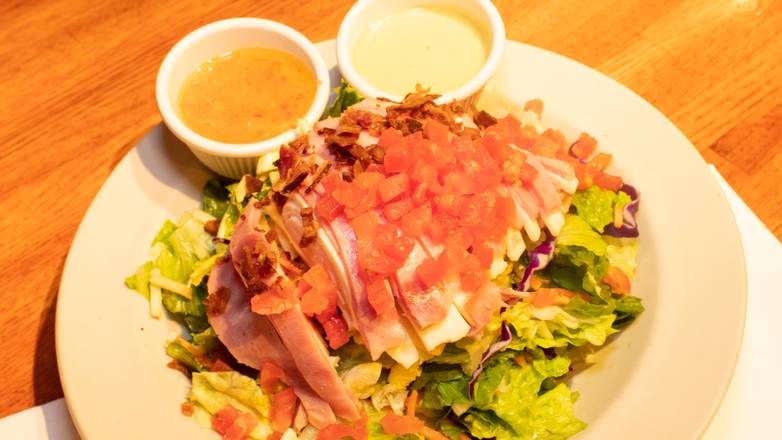 Order The Chef Salad food online from Rafferty's Restaurant & Bar store, Cordova on bringmethat.com
