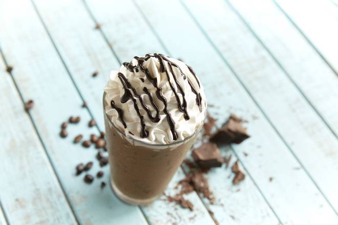 Order MochaLatta Chill® food online from Cinnabon store, Union Gap on bringmethat.com