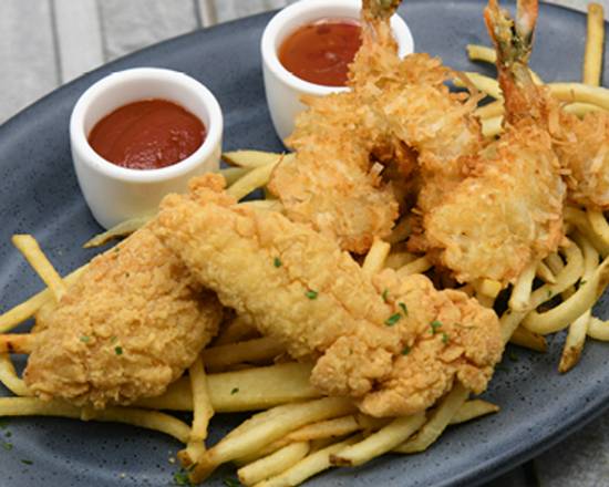 Order Kid's Shrimpkens food online from Chart House store, Portland on bringmethat.com