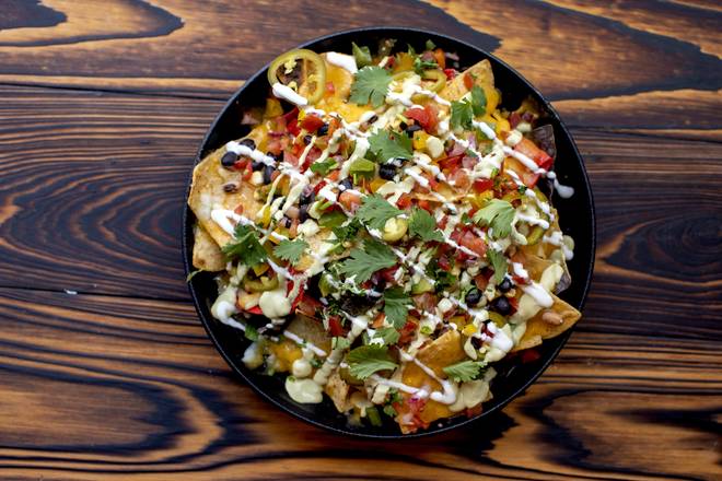 Order All-American Nachos food online from Smokecraft Modern Barbecue store, Arlington on bringmethat.com