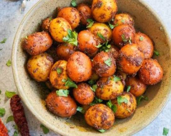 Order Potato (3 pcs) food online from Juicy Mayport store, Jacksonville on bringmethat.com