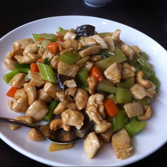 Order C14. Chicken with Cashew Nuts food online from Excel Chinese Restaurant store, South Chesterfield on bringmethat.com