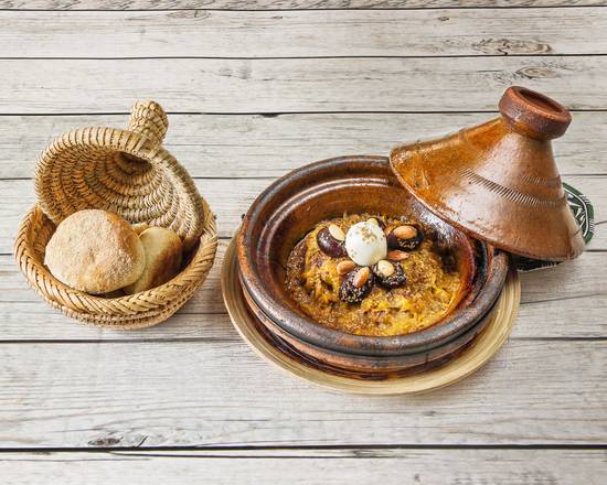 Tagine d'agneau aux pruneaux et aux amandes