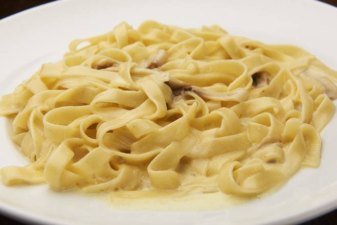 Order Fettuccine Alfredo food online from Sunflower Cafe store, Lawrence on bringmethat.com