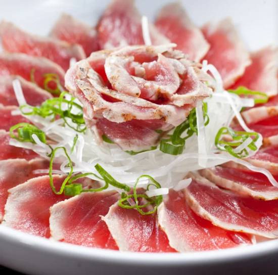 Order Tuna Tataki food online from Akashi Japanese Restaurant store, Miami on bringmethat.com