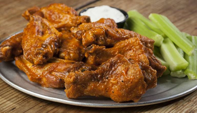 Order 5 Wing Combo food online from Pluckers Wing Bar store, Addison on bringmethat.com