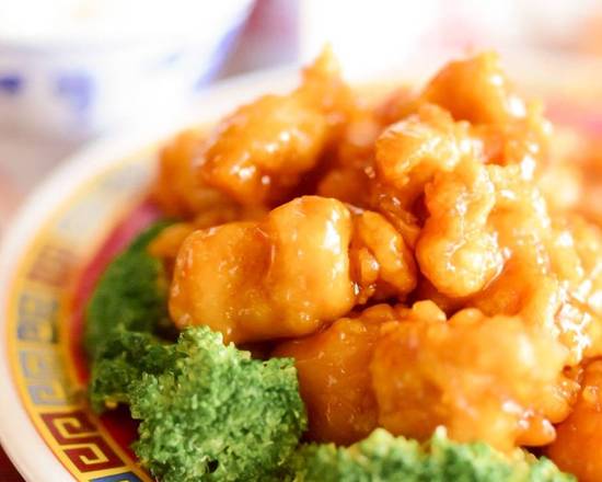 Order Orange Flavored Chicken food online from Great Dragon Chinese Restaurant store, St Paul on bringmethat.com