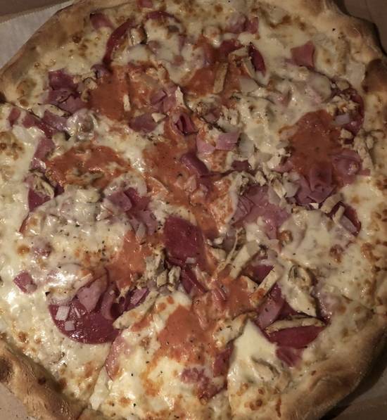 Order The Lucky Luciano Pie food online from Biggie's Pizza store, Jacksonville Beach on bringmethat.com