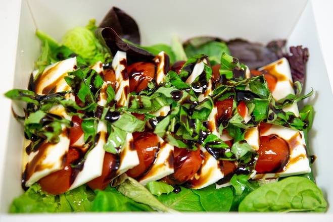 Order CAPRESE SALAD food online from Amore Pizzeria store, Clearwater on bringmethat.com