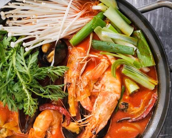 Order Seafood Hot Pot (Spicy) food online from Charm Bbq Chicken store, Austin on bringmethat.com