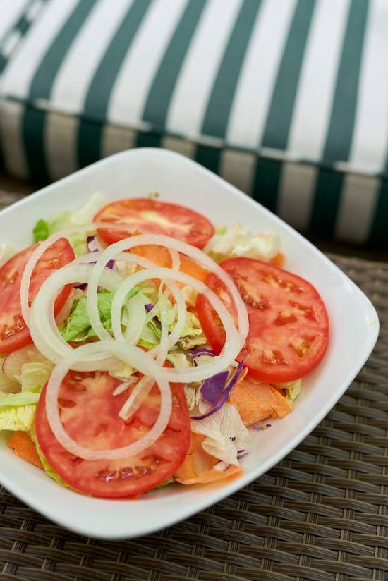 Order Ensalada de La Casa food online from Latin Cafe 2000 store, Miami on bringmethat.com