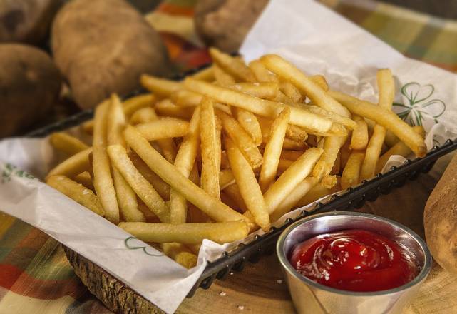 Order Basket Of French Fries food online from Beef 'O' Brady's store, Columbia on bringmethat.com