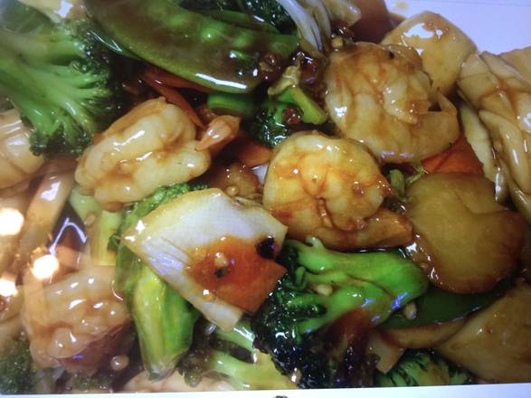 Order Happy Family food online from Canton Chinese Restaurant store, Richardson on bringmethat.com