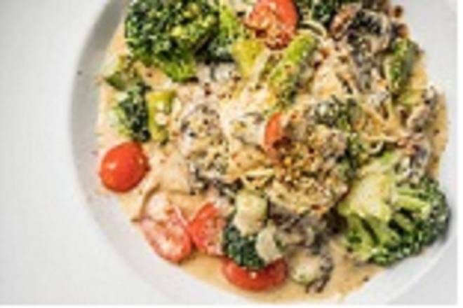 Order Vegetable Pasta Primavera food online from Copeland's store, Atlanta on bringmethat.com