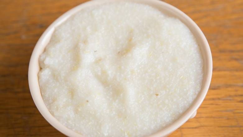 Order Grits food online from Roscoe House Of Chicken & Waffles store, Long Beach on bringmethat.com